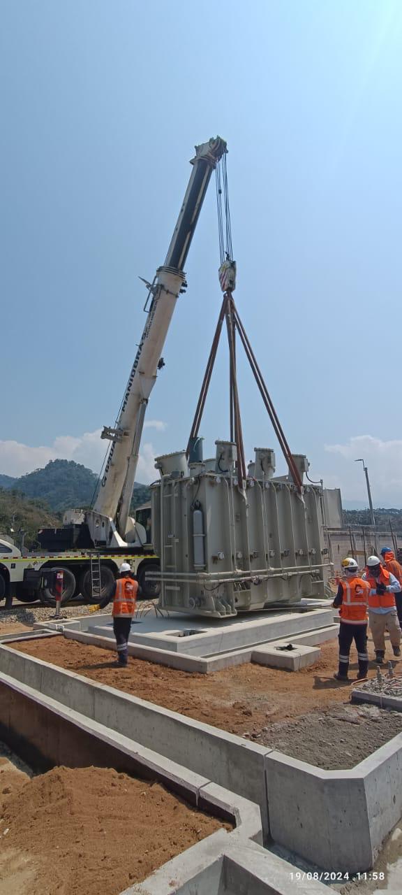 Transporte e instalación de transformador - San Ramon, Central Campas